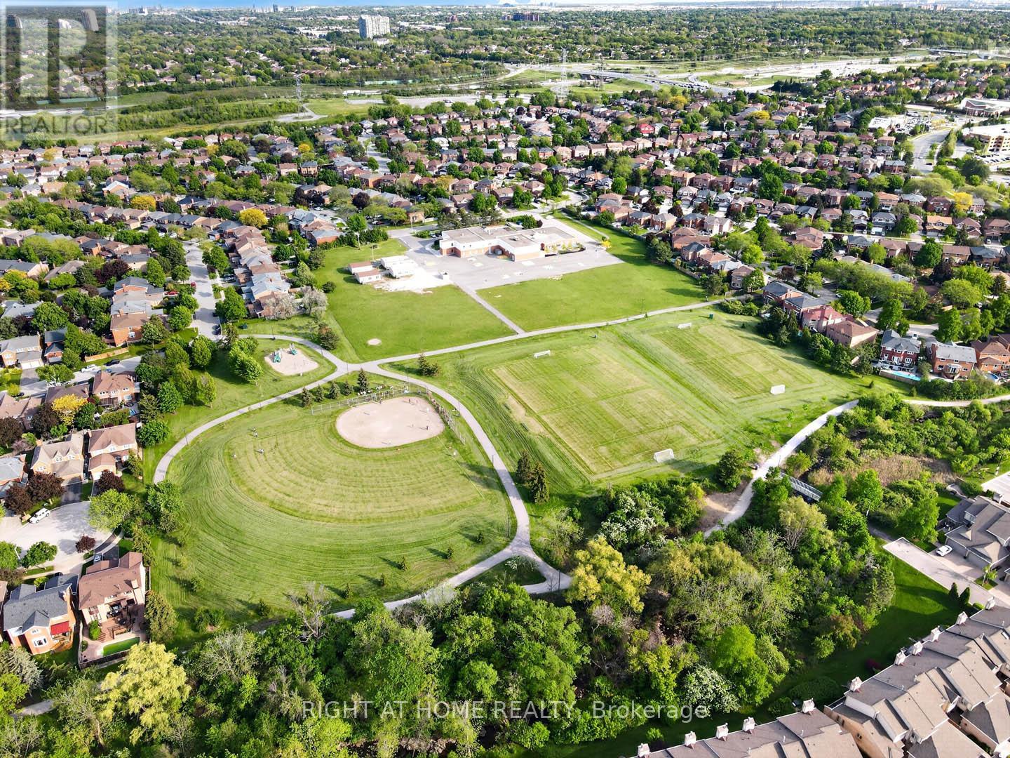 4629 Phoenix Park Crescent, Mississauga (central Erin Mills), Ontario