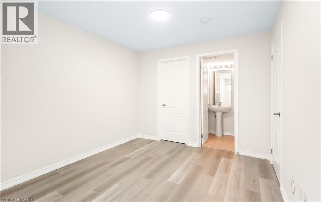 2441 Greenwich Drive Unit# 1, Oakville, Ontario