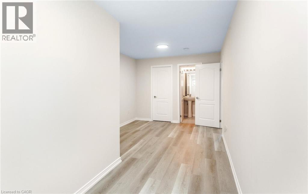 2441 Greenwich Drive Unit# 1, Oakville, Ontario