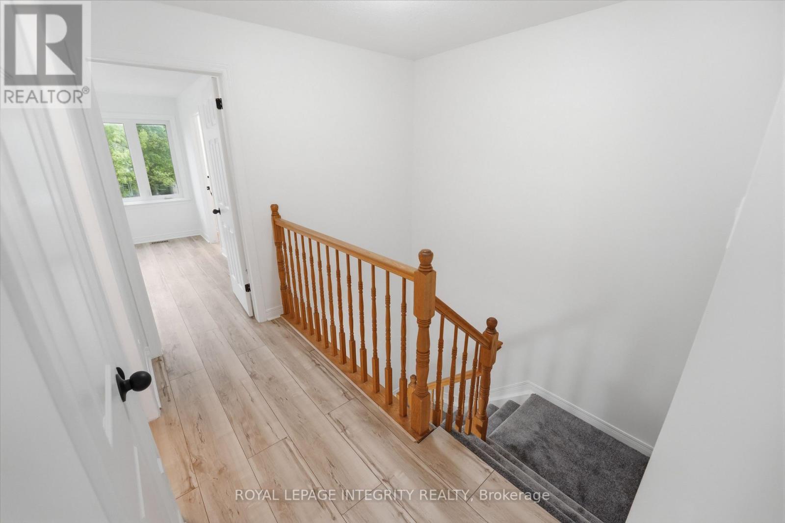 76 Hunterswood Crescent, Ottawa, Ontario