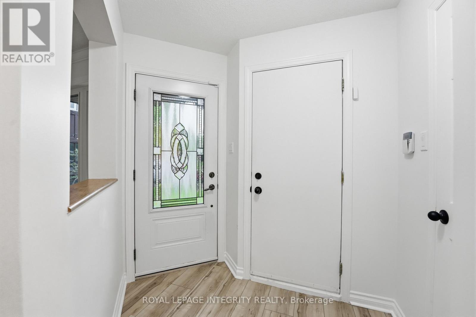 76 Hunterswood Crescent, Ottawa, Ontario