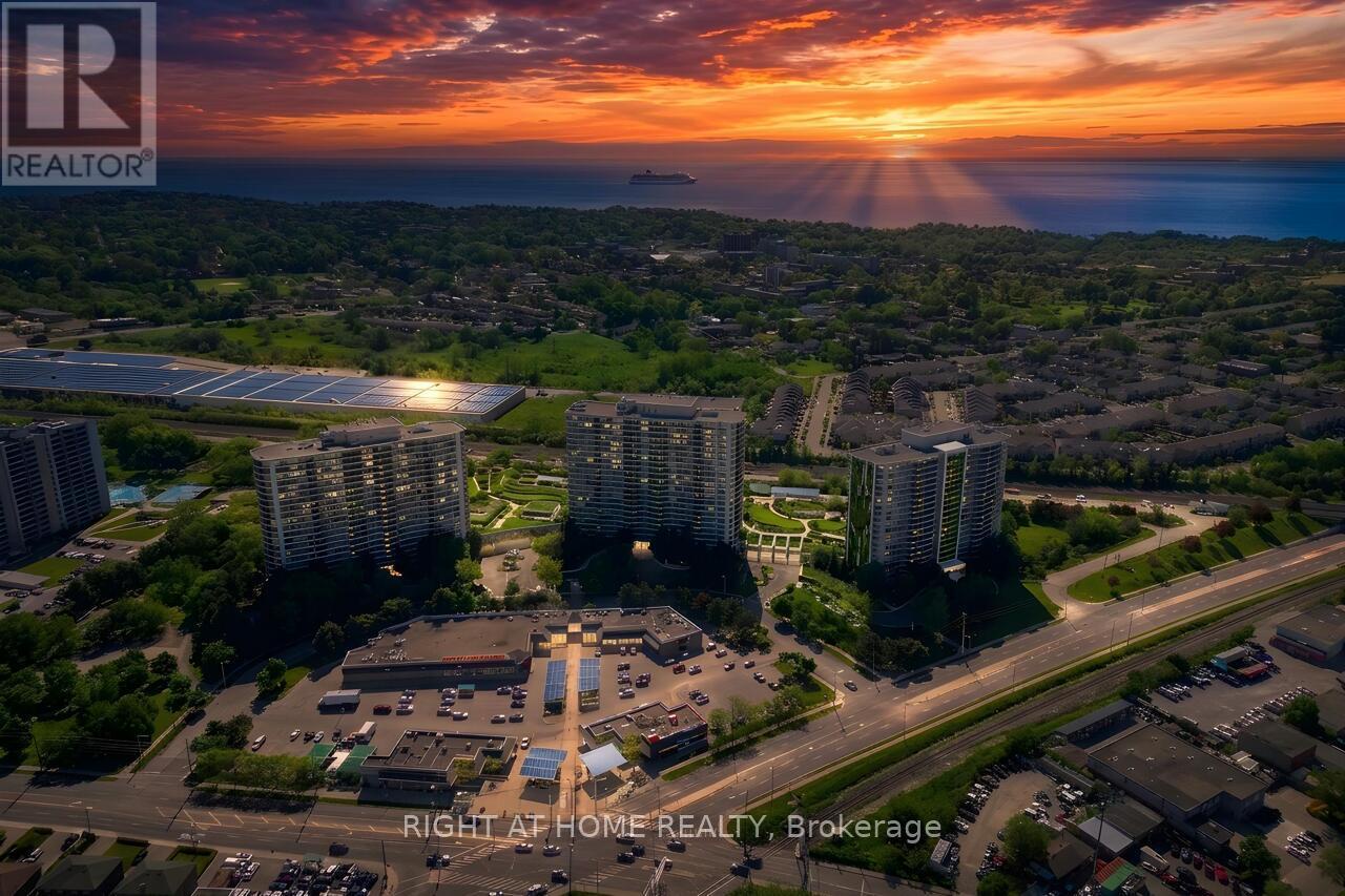 2027 - 3 Greystone Walk Drive, Toronto (kennedy Park), Ontario