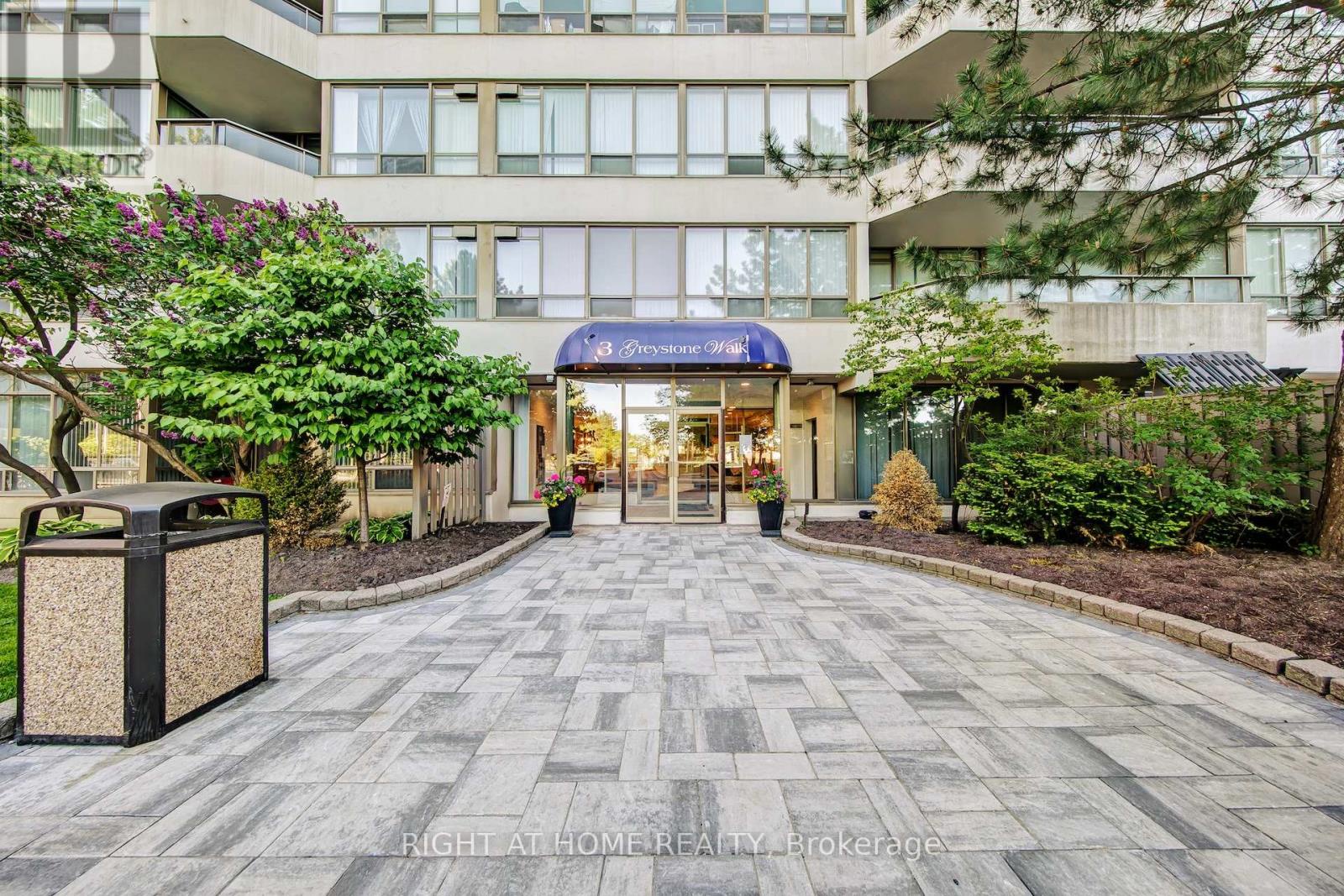 2027 - 3 Greystone Walk Drive, Toronto (kennedy Park), Ontario