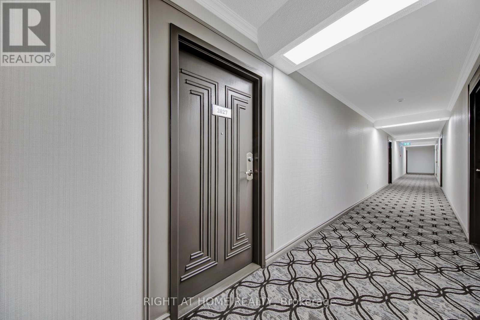 2027 - 3 Greystone Walk Drive, Toronto (kennedy Park), Ontario