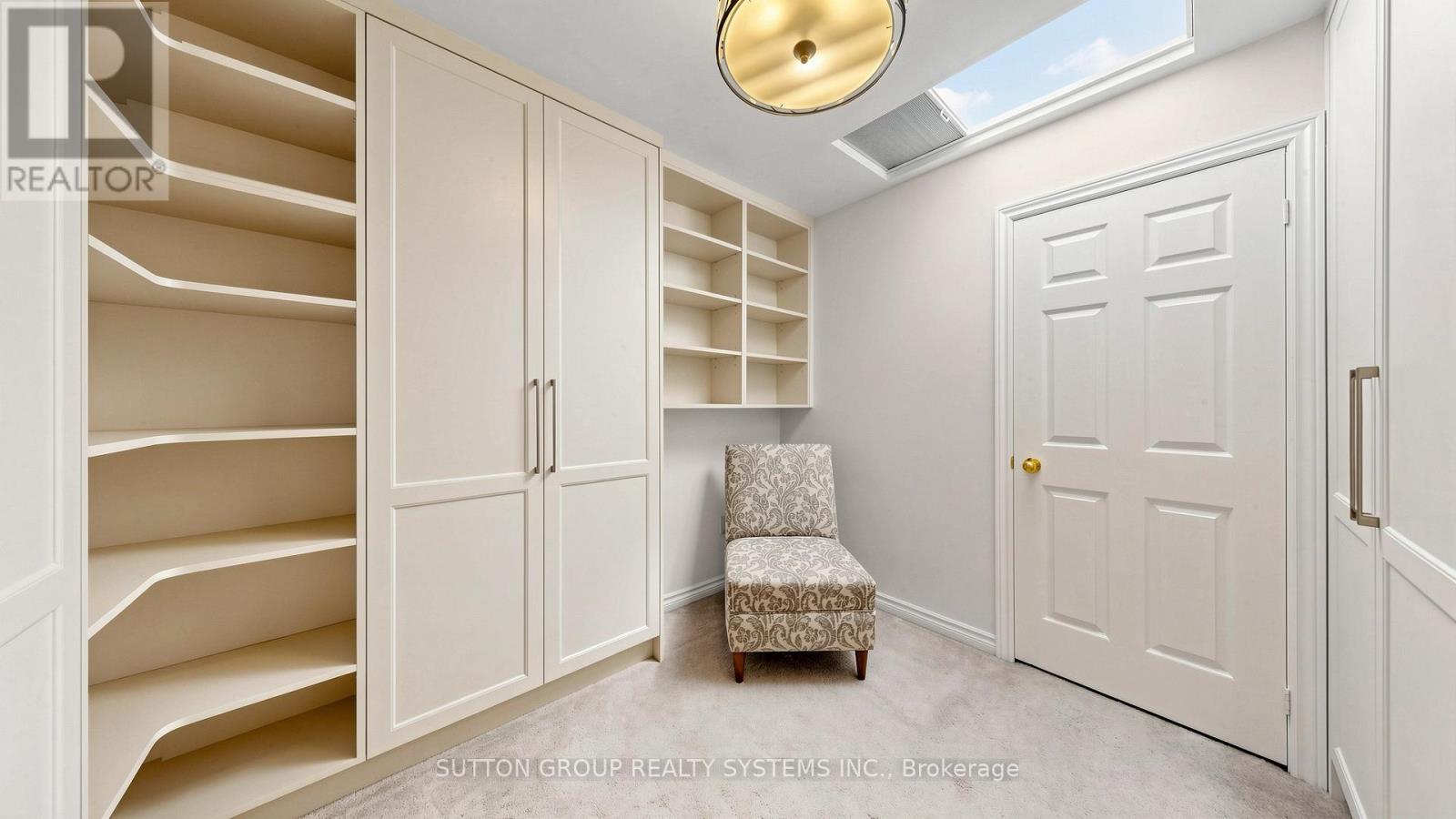 2138 Eglinton Avenue W, Toronto (briar Hill-belgravia), Ontario