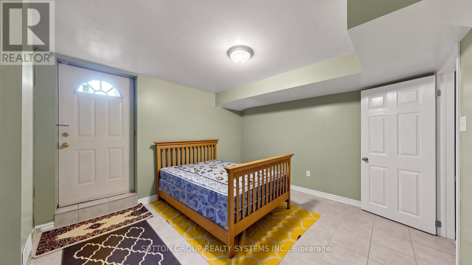 2138 Eglinton Avenue W, Toronto (briar Hill-belgravia), Ontario