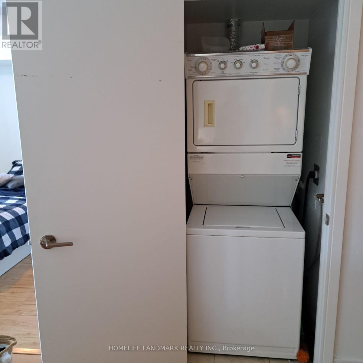 2238 - 35 Viking Lane, Toronto (islington-city Centre West), Ontario