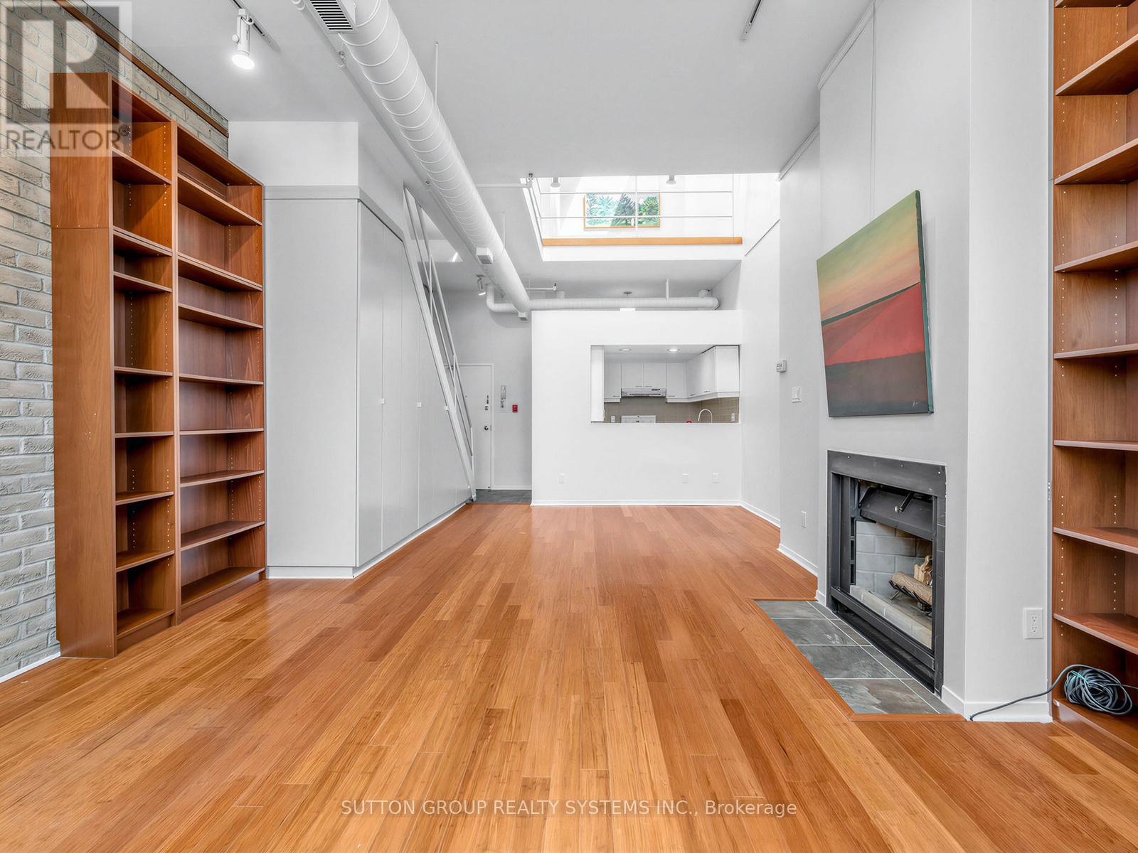 5 - 6 Bartlett Avenue W, Toronto (dovercourt-wallace Emerson-junction), Ontario