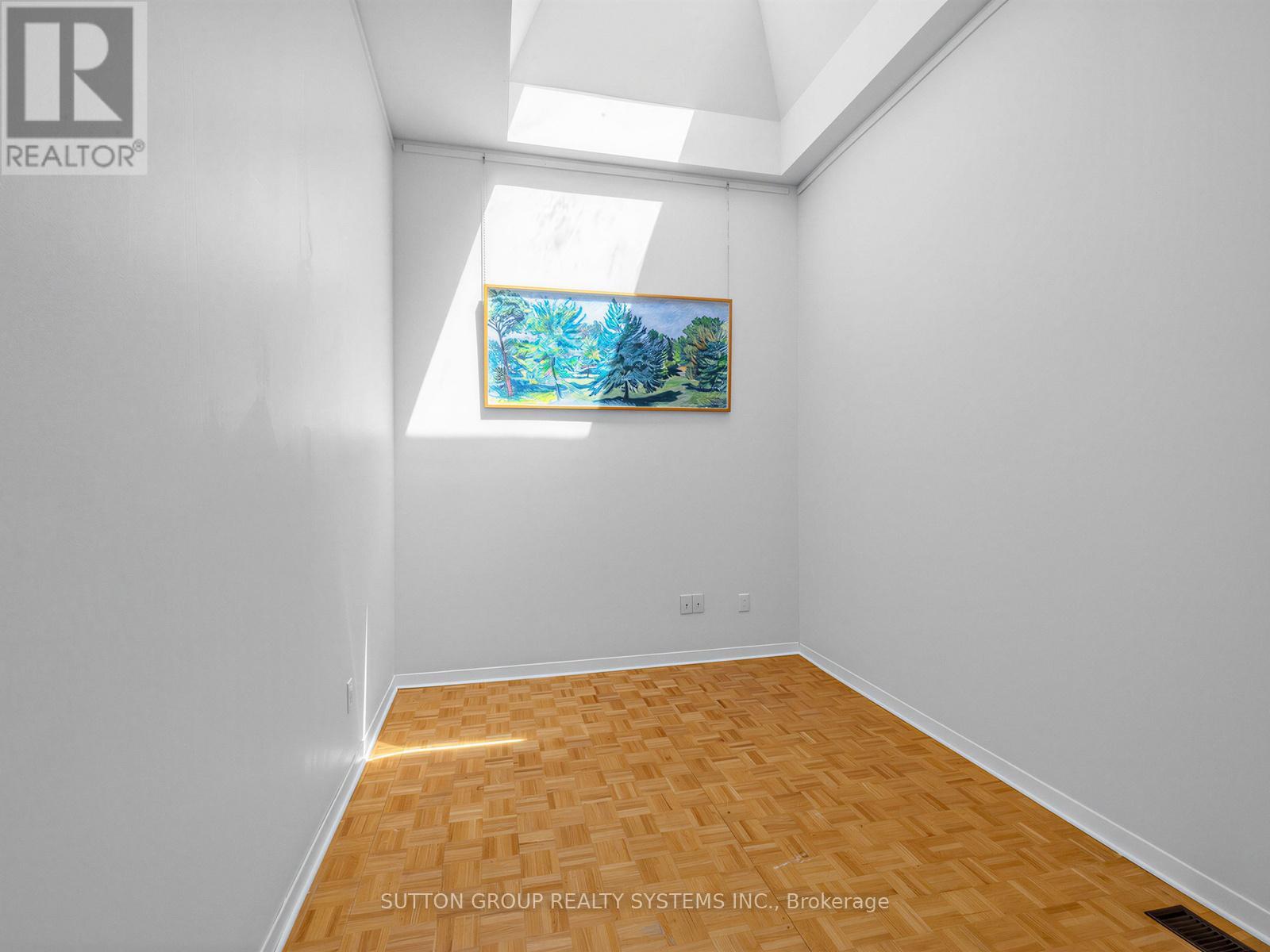 5 - 6 Bartlett Avenue W, Toronto (dovercourt-wallace Emerson-junction), Ontario