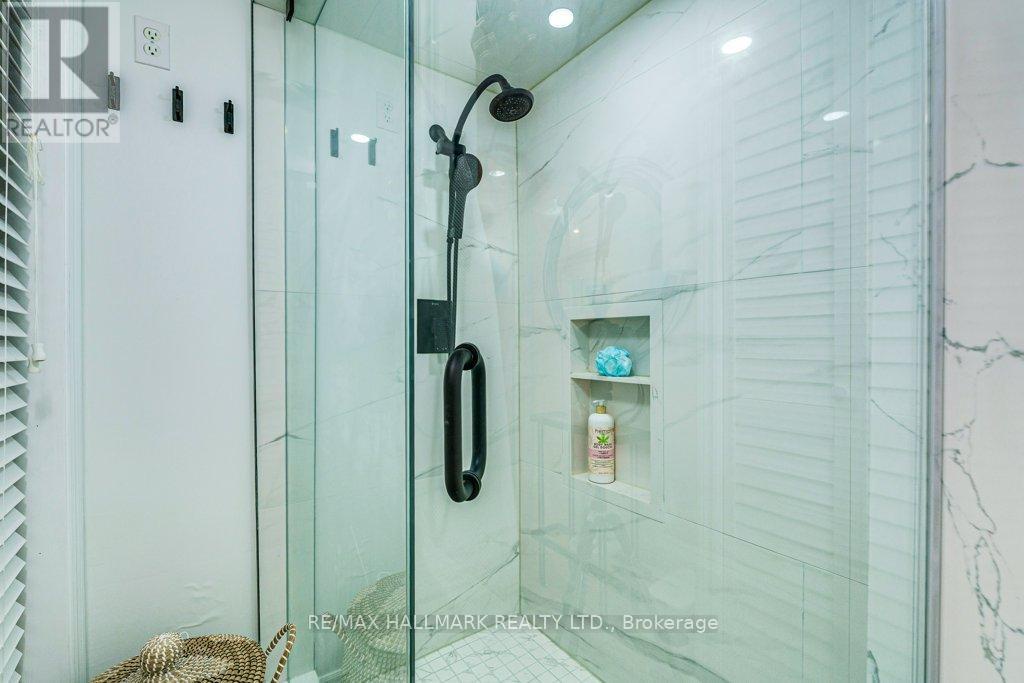 140 Conn Smythe Drive, Toronto (scarborough Village), Ontario