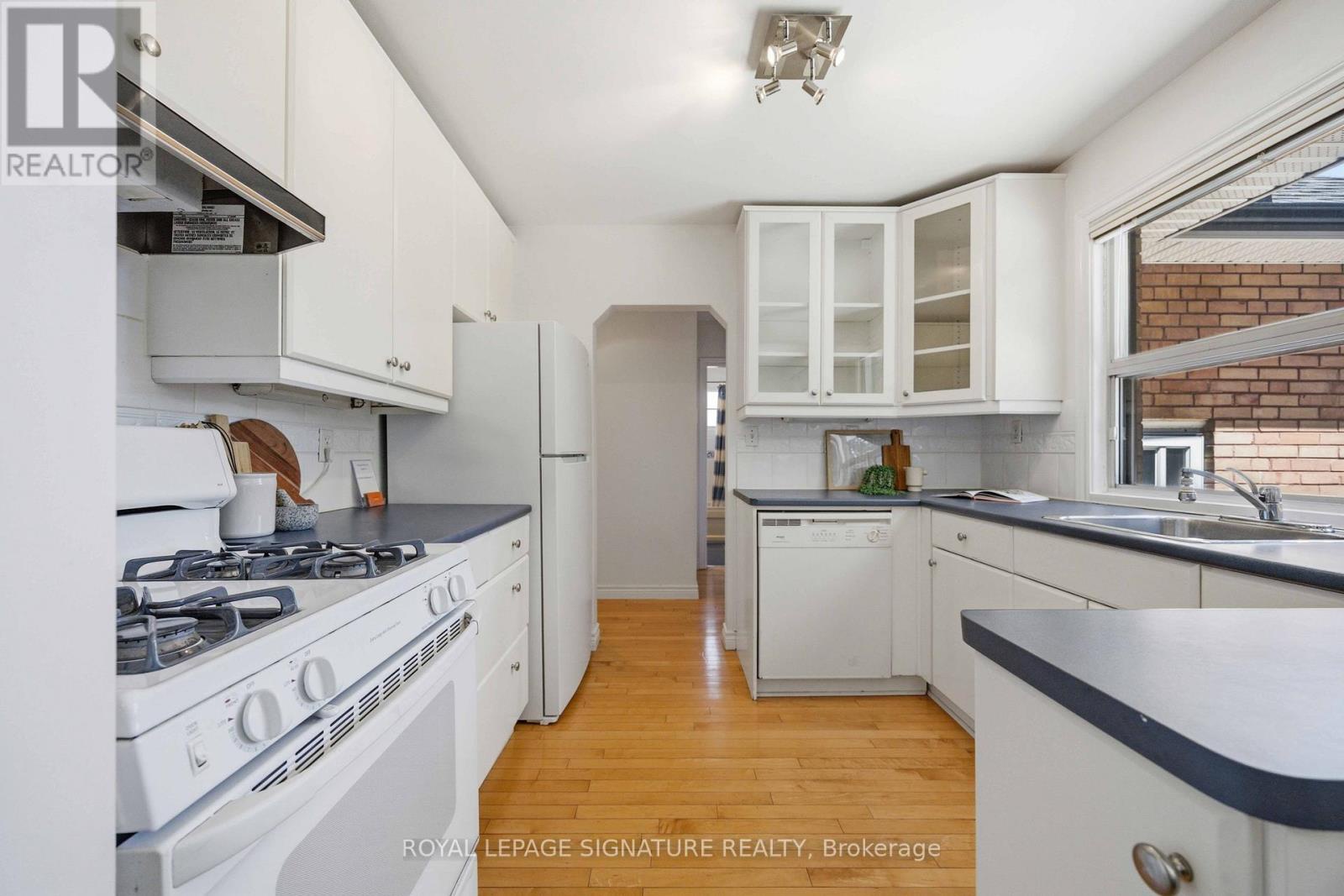 37 Ivorwood Crescent, Toronto (wexford-maryvale), Ontario