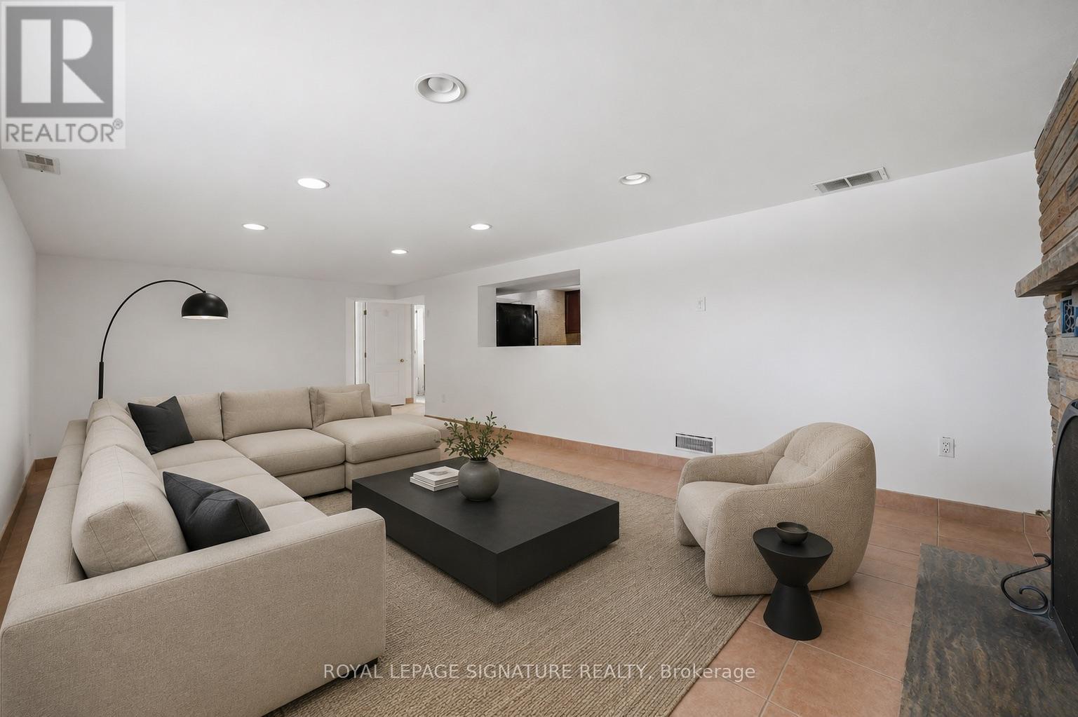 37 Ivorwood Crescent, Toronto (wexford-maryvale), Ontario