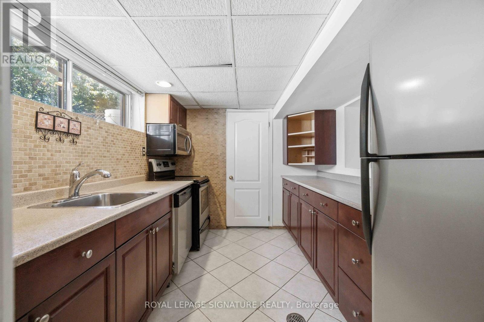 37 Ivorwood Crescent, Toronto (wexford-maryvale), Ontario