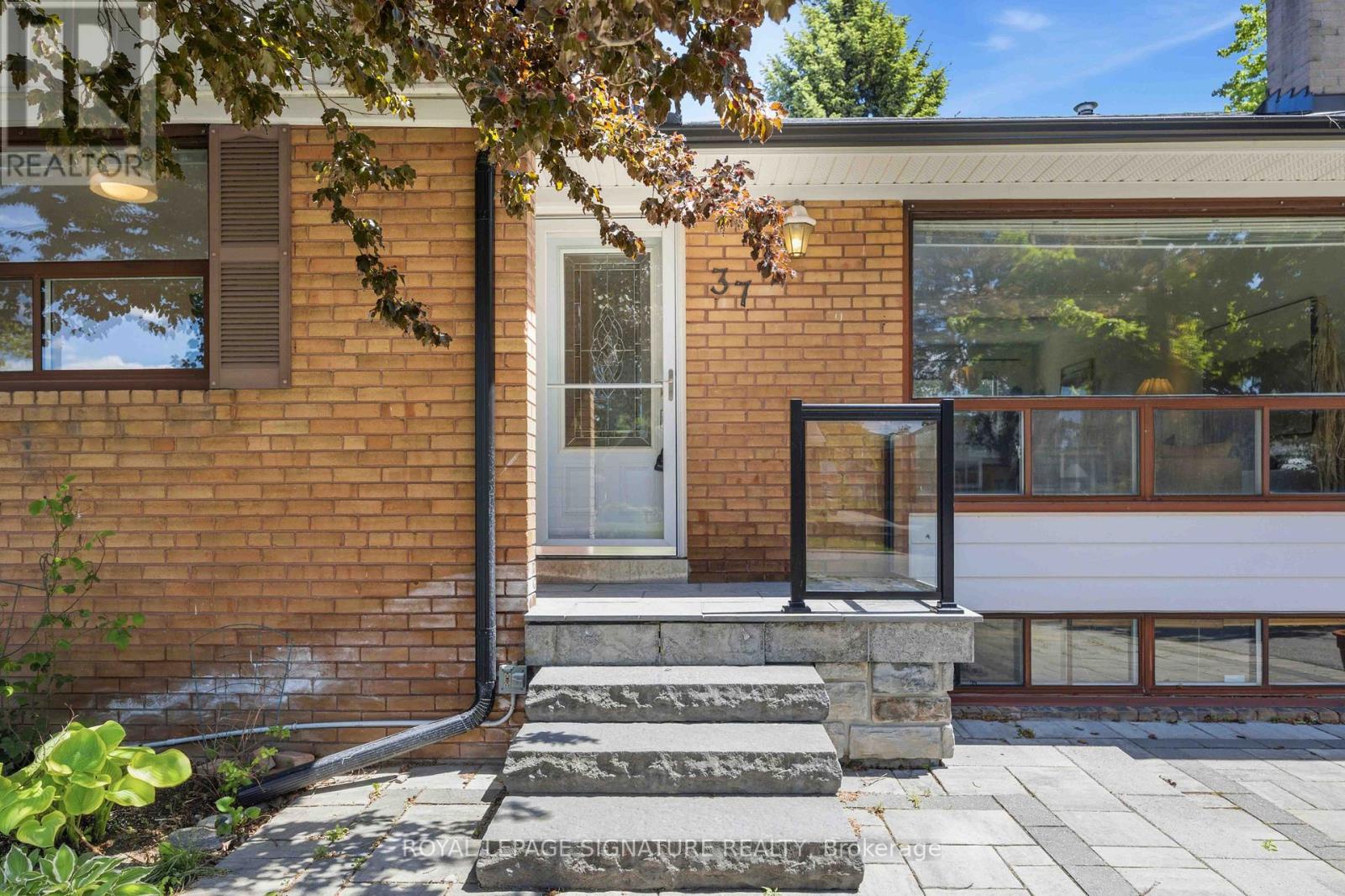 37 Ivorwood Crescent, Toronto (wexford-maryvale), Ontario