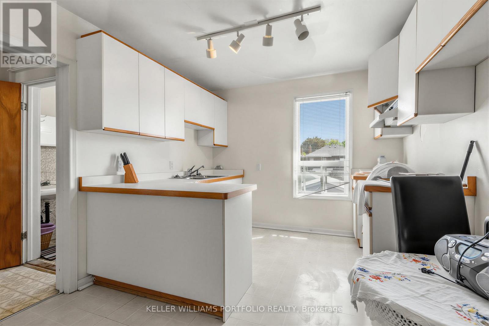 207 Symington Avenue, Toronto (dovercourt-wallace Emerson-junction), Ontario