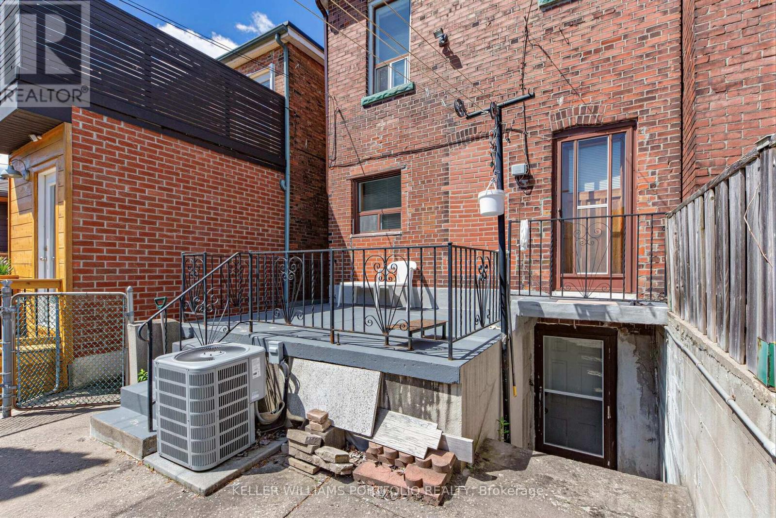 207 Symington Avenue, Toronto (dovercourt-wallace Emerson-junction), Ontario