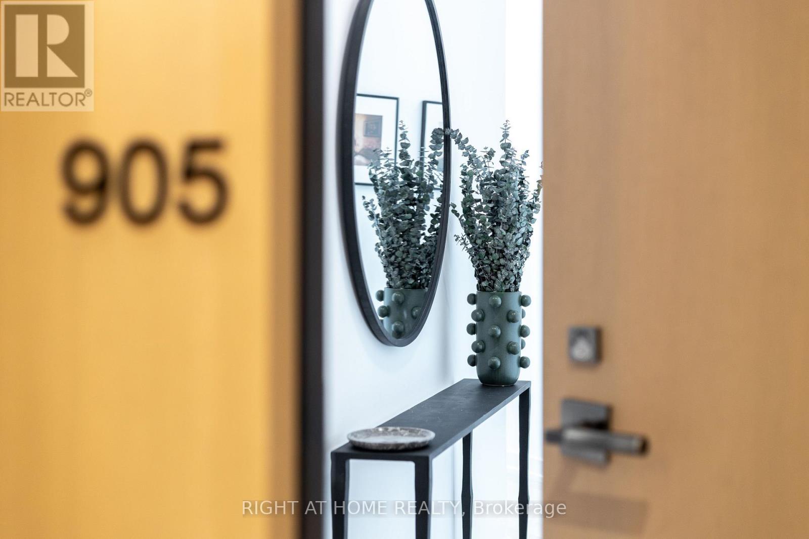 905 - 200 Sudbury Street, Toronto (little Portugal), Ontario