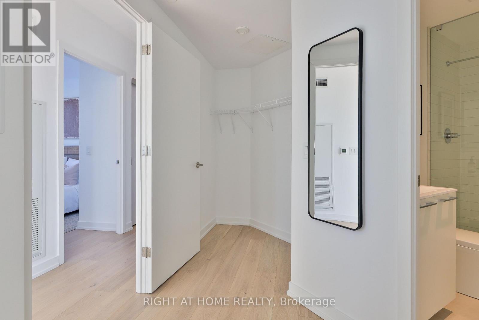 905 - 200 Sudbury Street, Toronto (little Portugal), Ontario