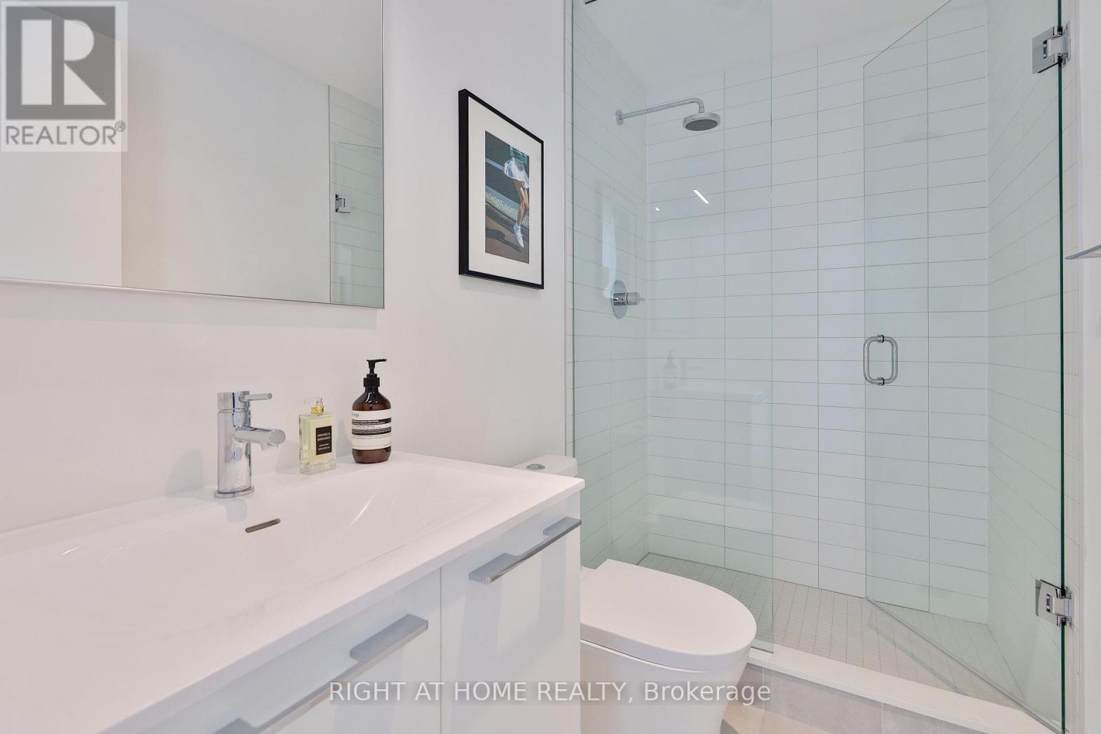 905 - 200 Sudbury Street, Toronto (little Portugal), Ontario