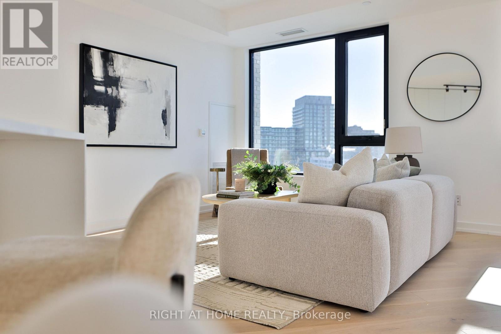 905 - 200 Sudbury Street, Toronto (little Portugal), Ontario