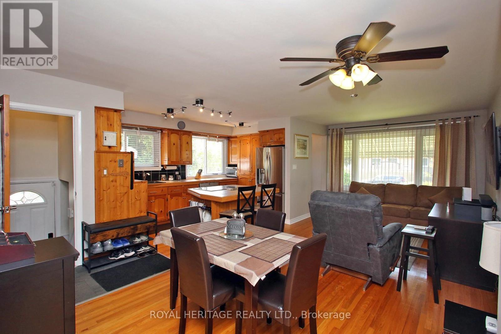 27 Medway Crescent, Toronto (bendale), Ontario