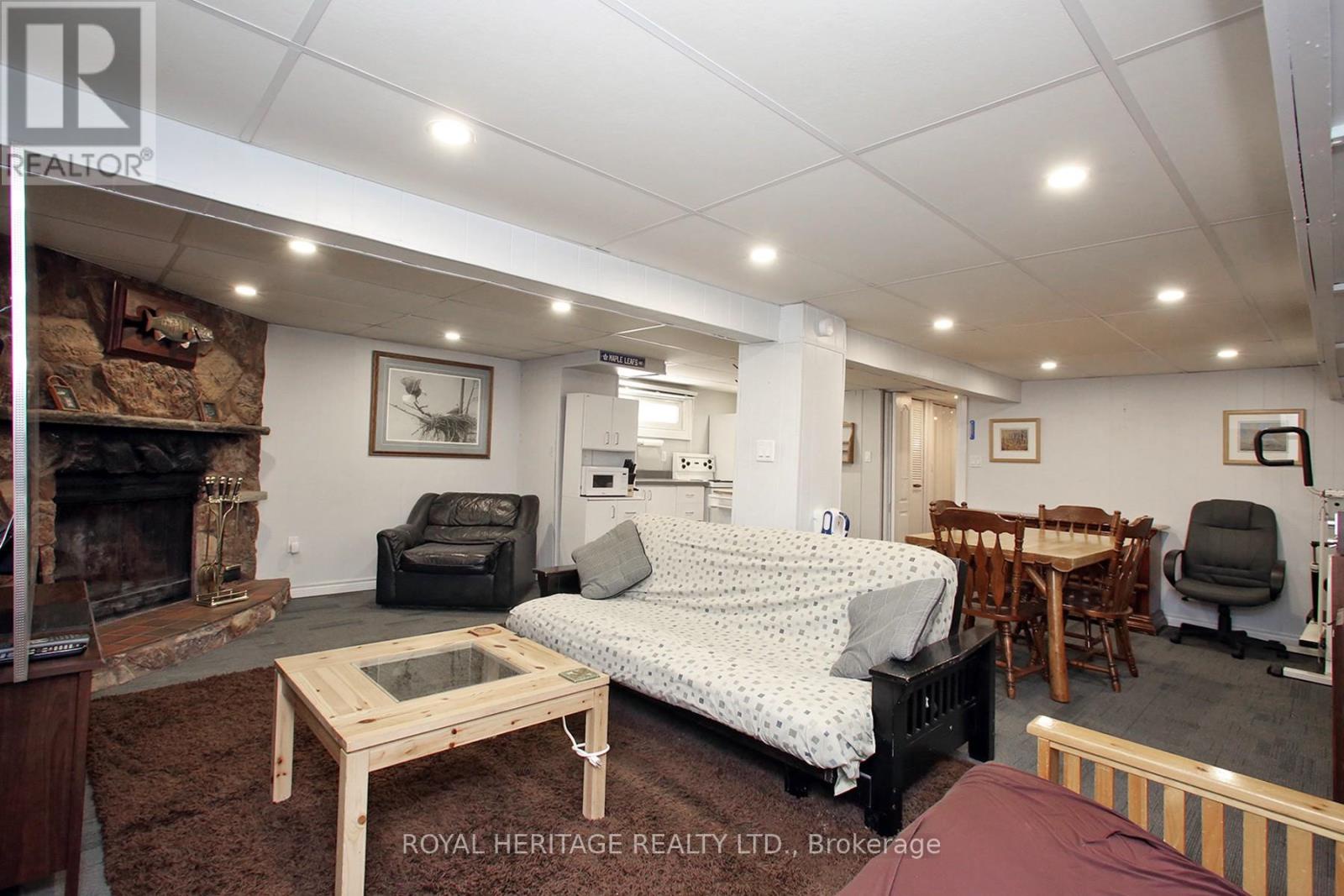 27 Medway Crescent, Toronto (bendale), Ontario
