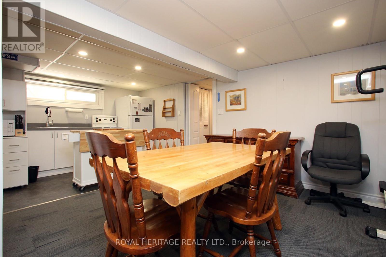 27 Medway Crescent, Toronto (bendale), Ontario