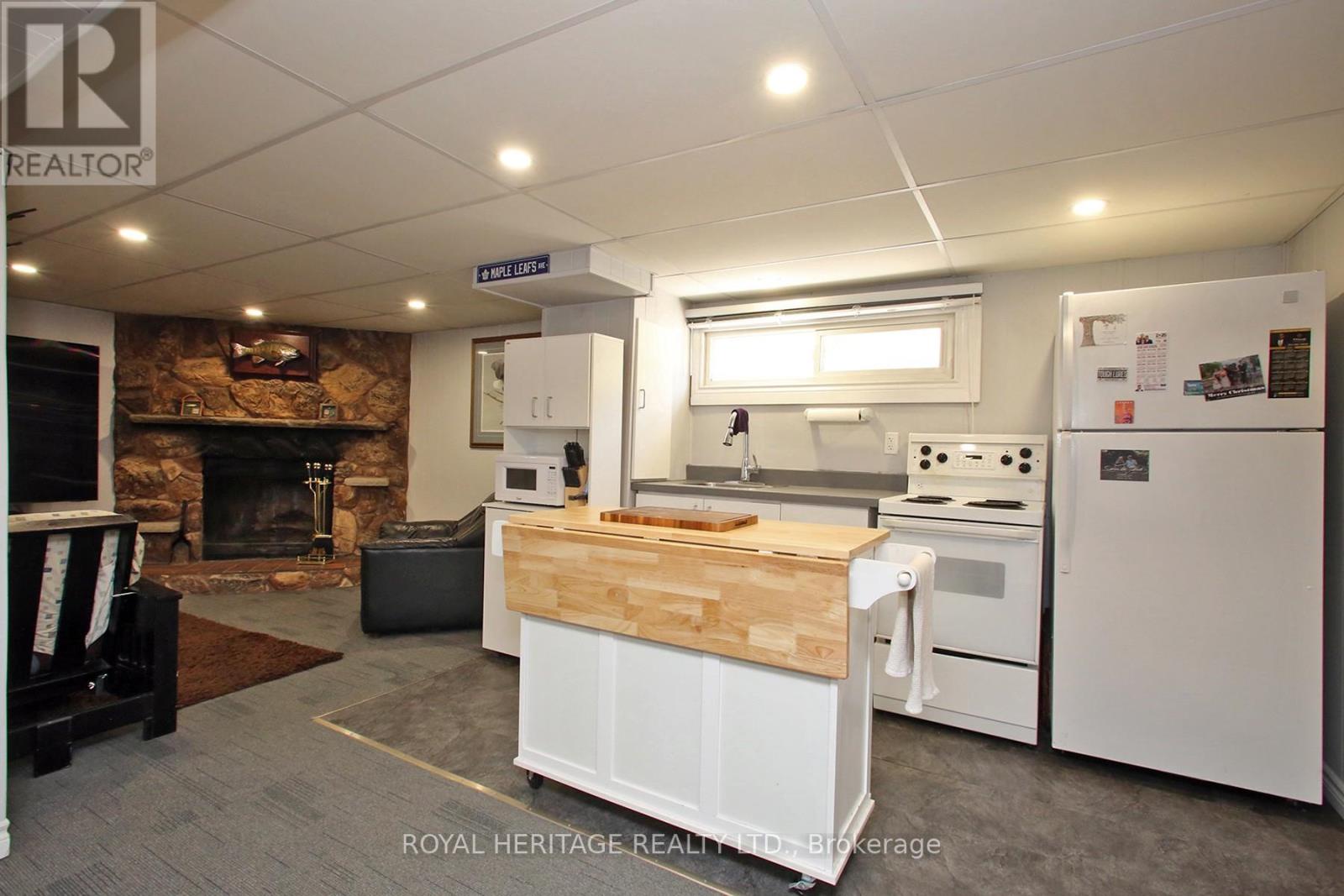 27 Medway Crescent, Toronto (bendale), Ontario