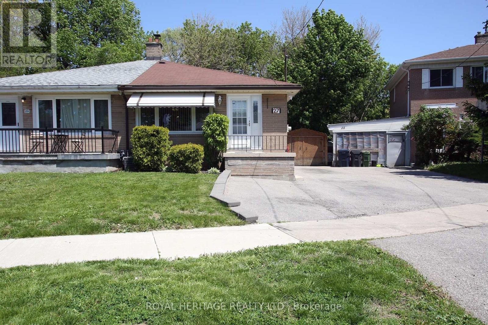 27 Medway Crescent, Toronto (bendale), Ontario