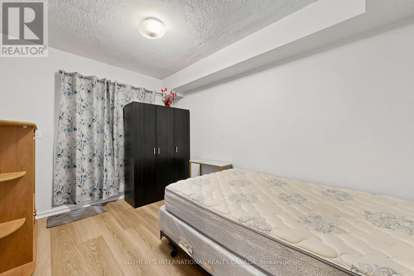 2012 - 3035 Finch Avenue W, Toronto (humbermede), Ontario