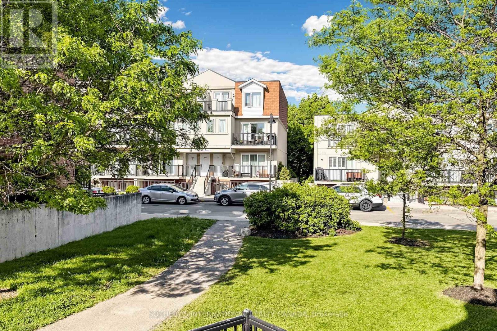 2012 - 3035 Finch Avenue W, Toronto (humbermede), Ontario