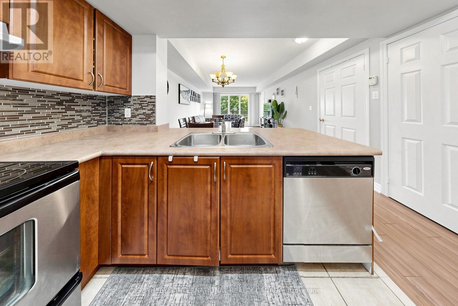 2012 - 3035 Finch Avenue W, Toronto (humbermede), Ontario