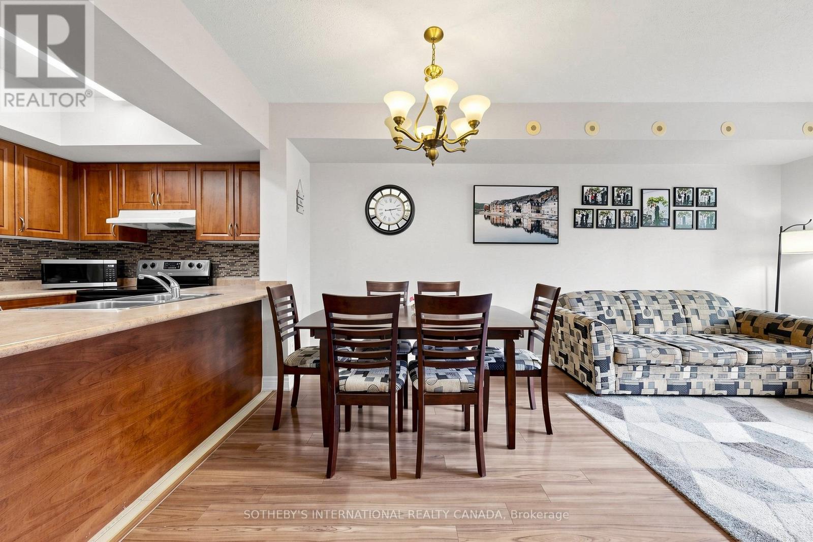 2012 - 3035 Finch Avenue W, Toronto (humbermede), Ontario