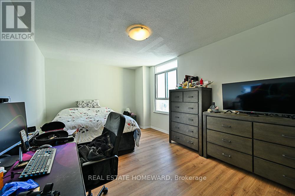 1015 - 2550 Pharmacy Avenue, Toronto (l'amoreaux), Ontario