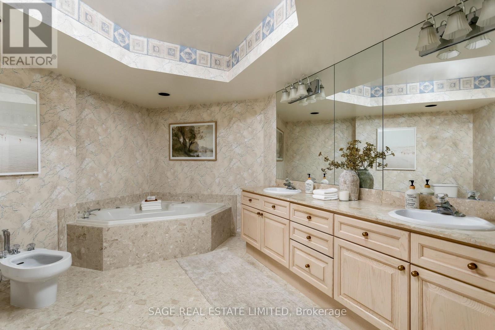 525 - 10 Guildwood Parkway, Toronto (guildwood), Ontario