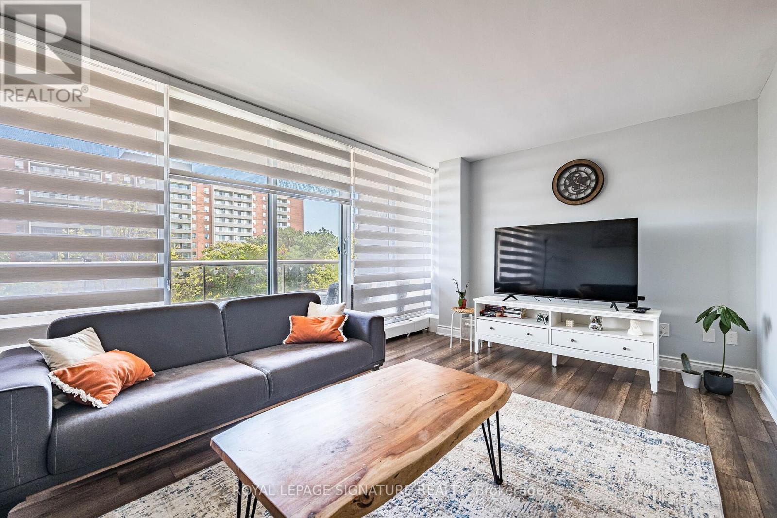 405 - 25 Four Winds Drive, Toronto (york University Heights), Ontario