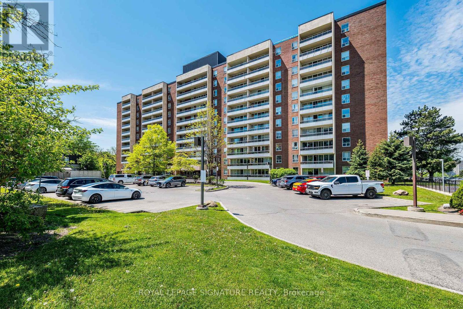 405 - 25 Four Winds Drive, Toronto (york University Heights), Ontario