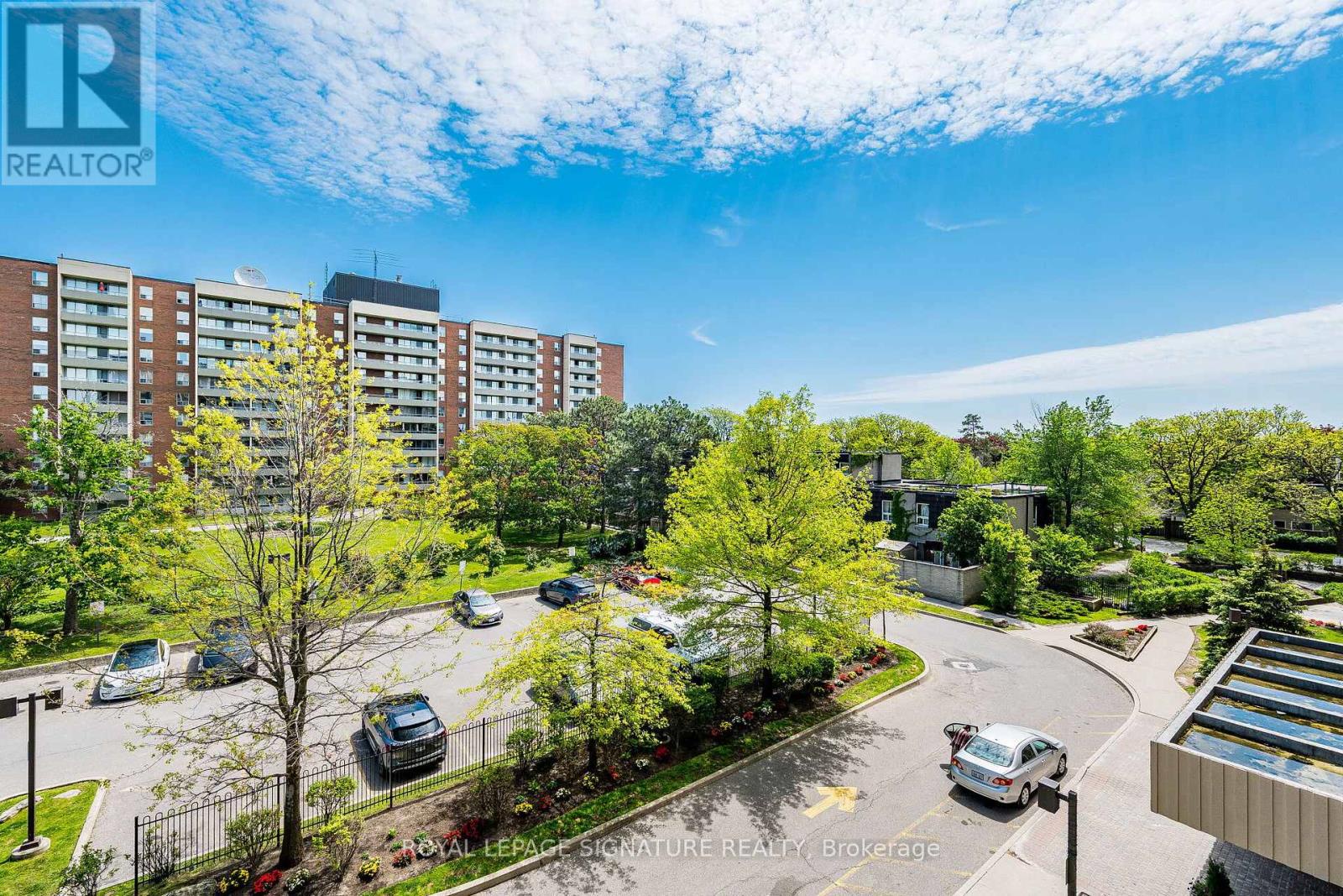 405 - 25 Four Winds Drive, Toronto (york University Heights), Ontario