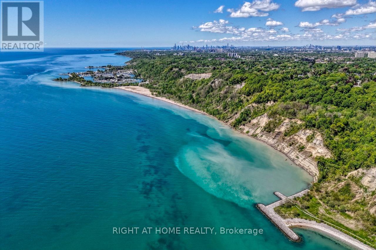 2027 - 3 Greystone Walk Drive, Toronto (kennedy Park), Ontario