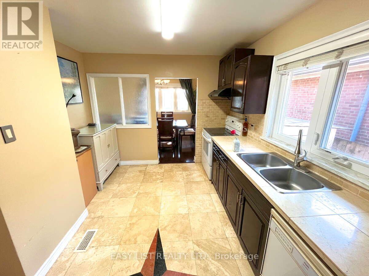 57 Kilbride Road, Toronto (bendale), Ontario
