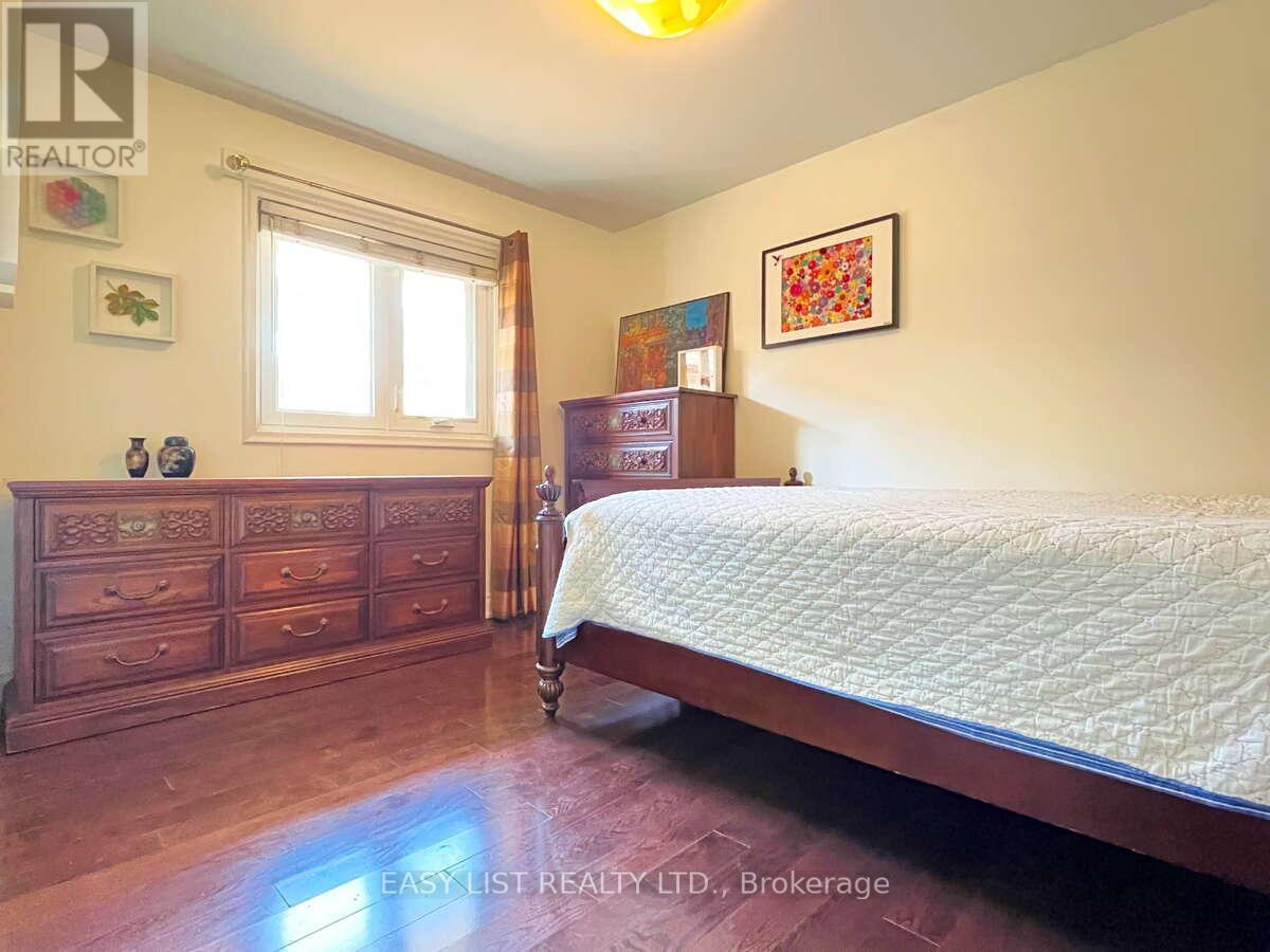 57 Kilbride Road, Toronto (bendale), Ontario