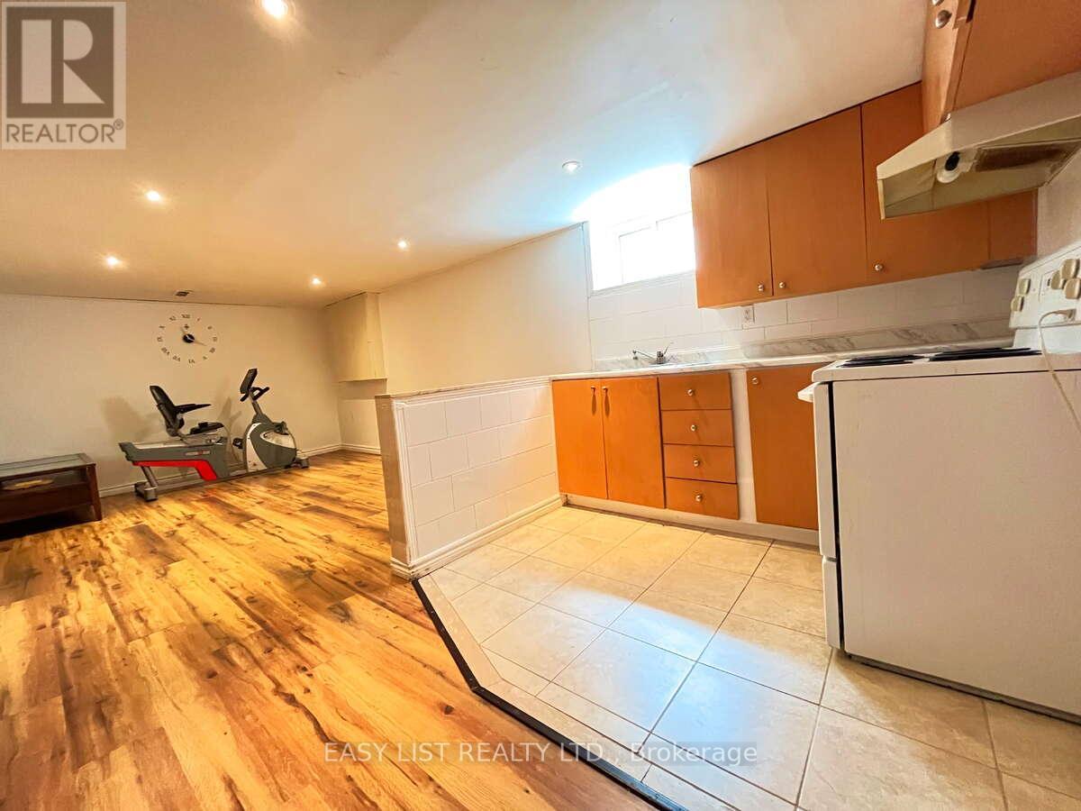 57 Kilbride Road, Toronto (bendale), Ontario