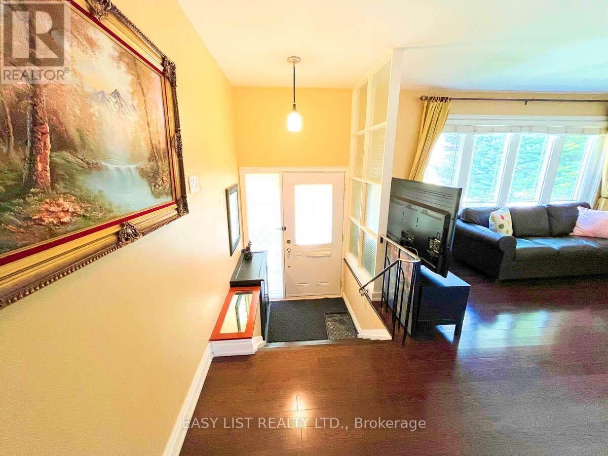 57 Kilbride Road, Toronto (bendale), Ontario