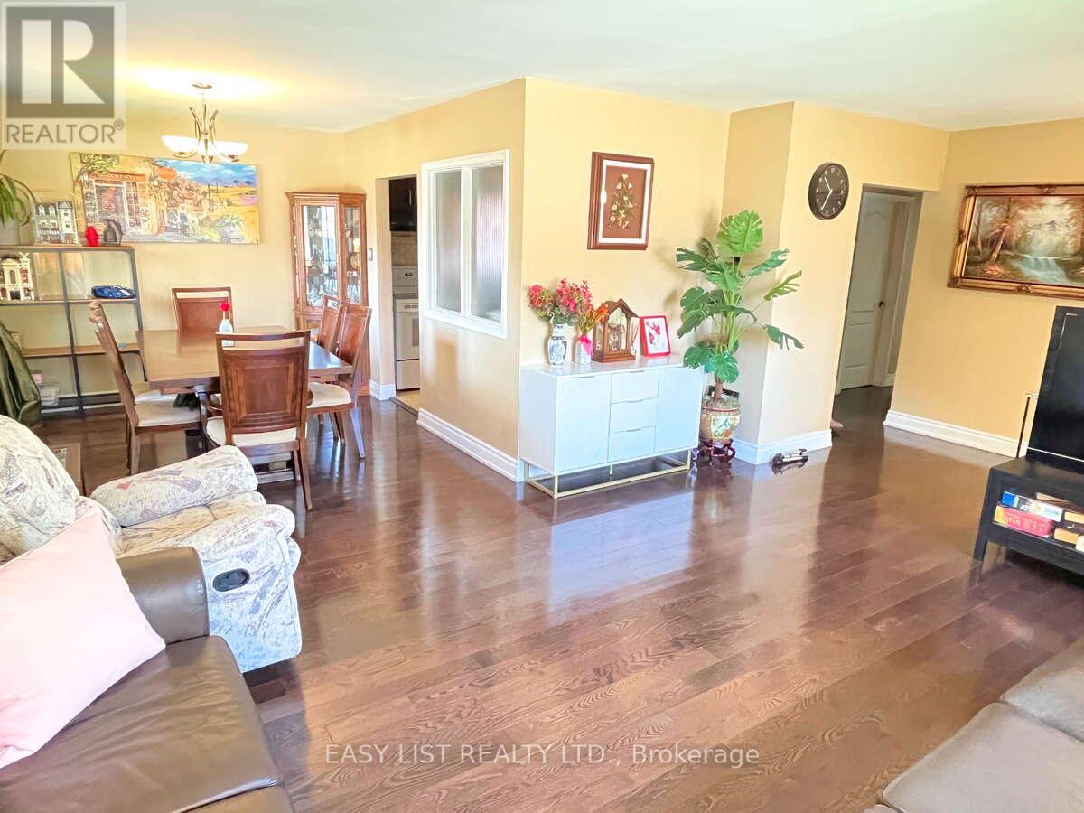 57 Kilbride Road, Toronto (bendale), Ontario