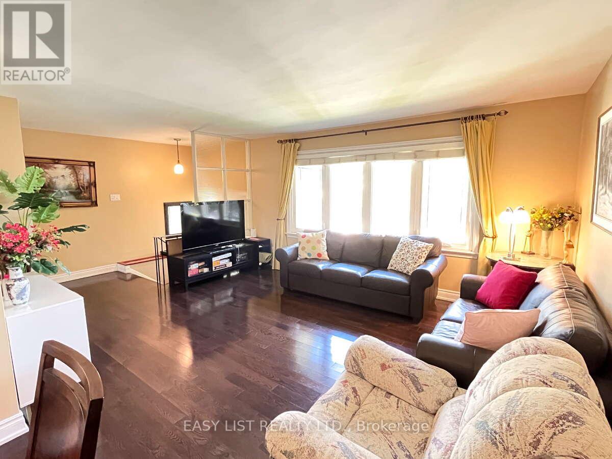 57 Kilbride Road, Toronto (bendale), Ontario