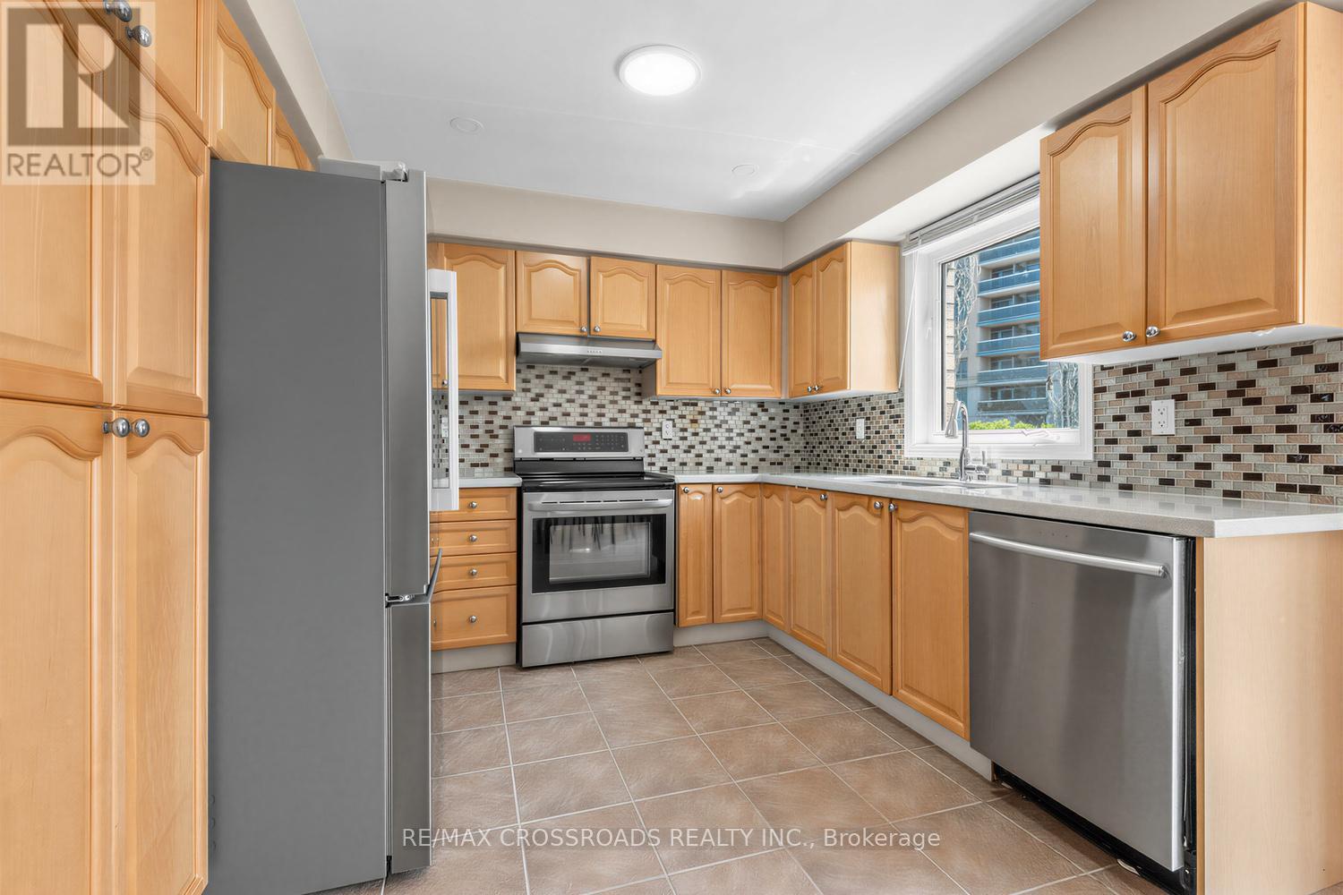 47b Carrera Boulevard, Toronto (dorset Park), Ontario