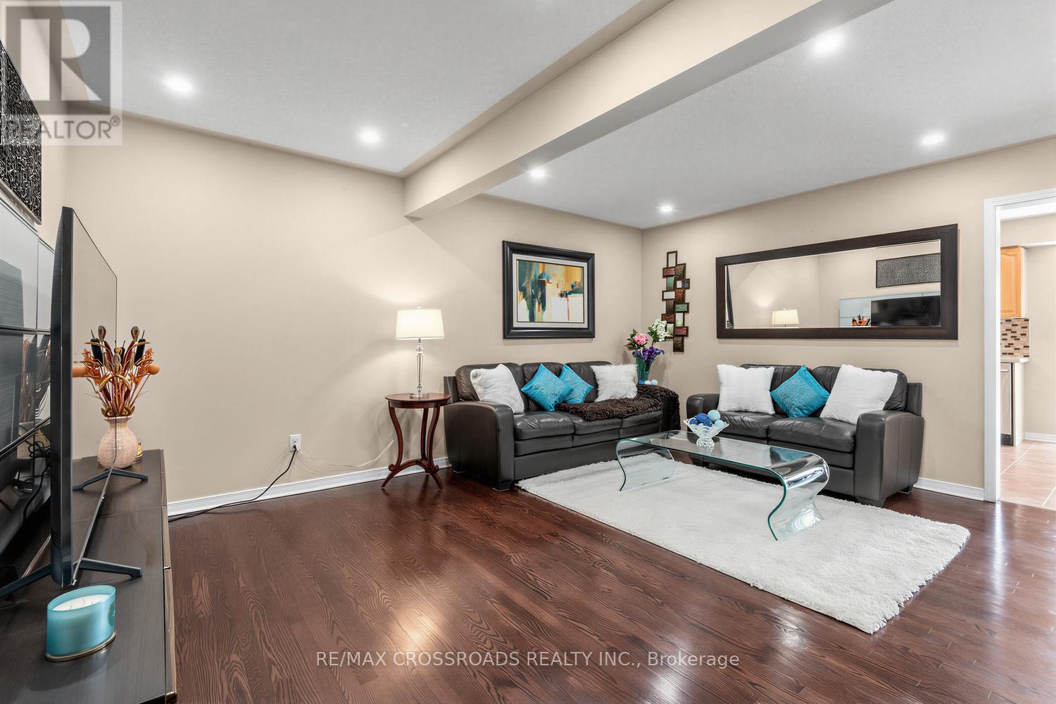 47b Carrera Boulevard, Toronto (dorset Park), Ontario