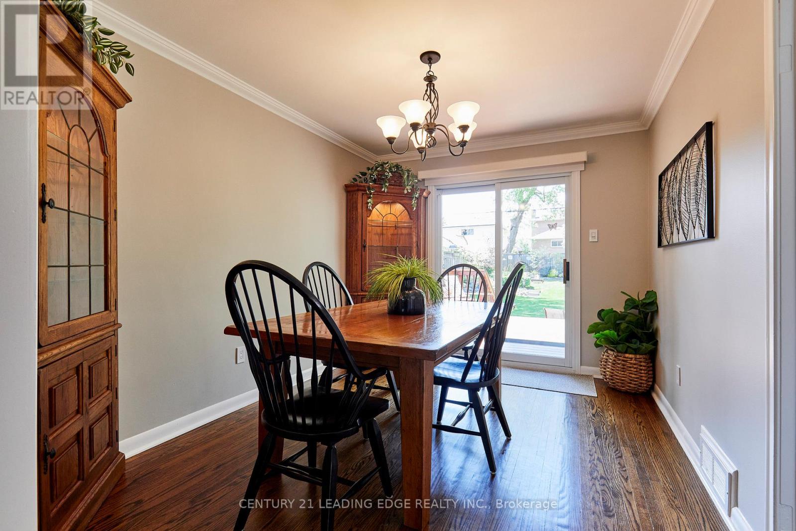 108 Gradwell Drive, Toronto (cliffcrest), Ontario