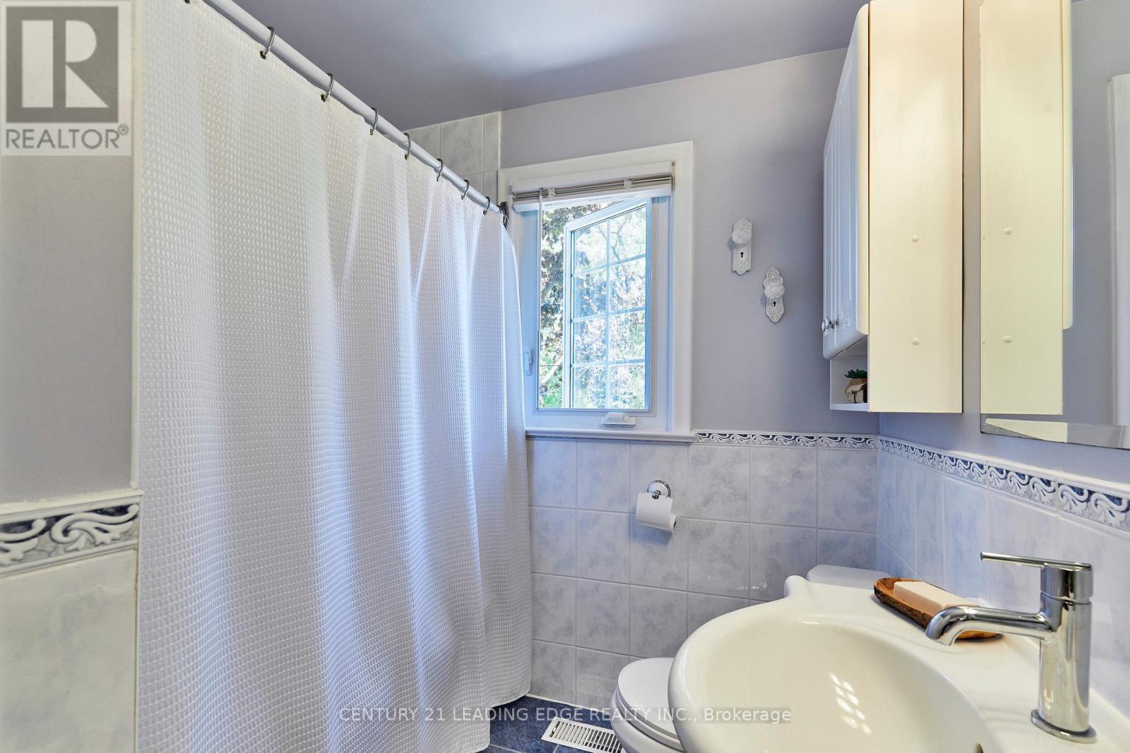 108 Gradwell Drive, Toronto (cliffcrest), Ontario