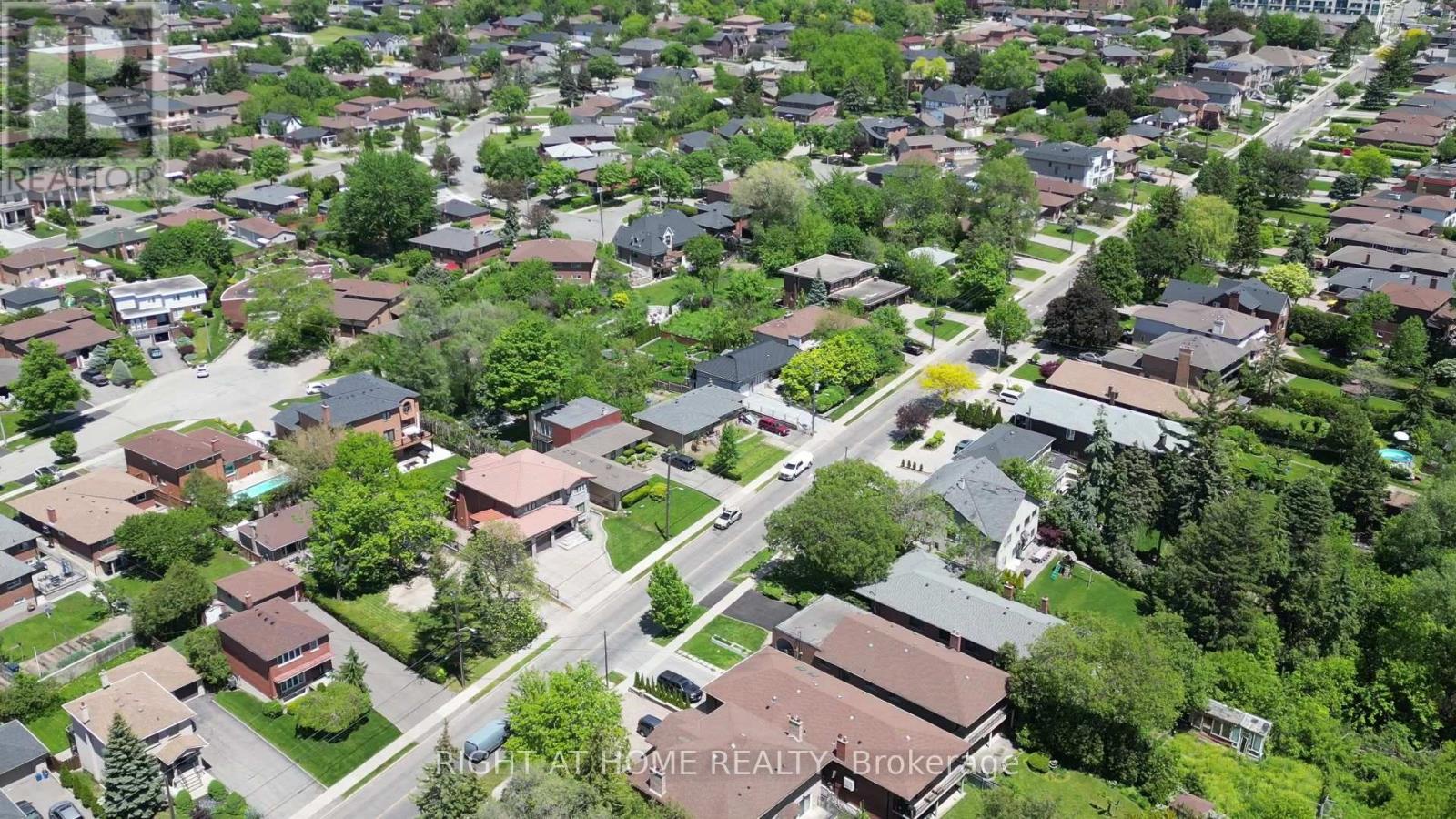 362 Maple Leaf Drive, Toronto (maple Leaf), Ontario